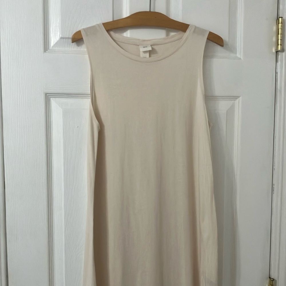 H&M Cream Sleeveless Dress